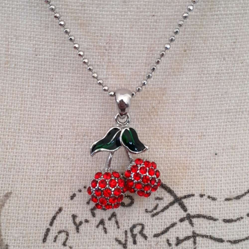 & Shimmering red crystal cherry pendant necklace